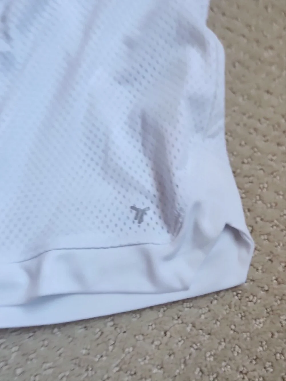 ❤️3/$15❤️Old Navy White Mesh Athletic Shorts with Contrast Drawstring